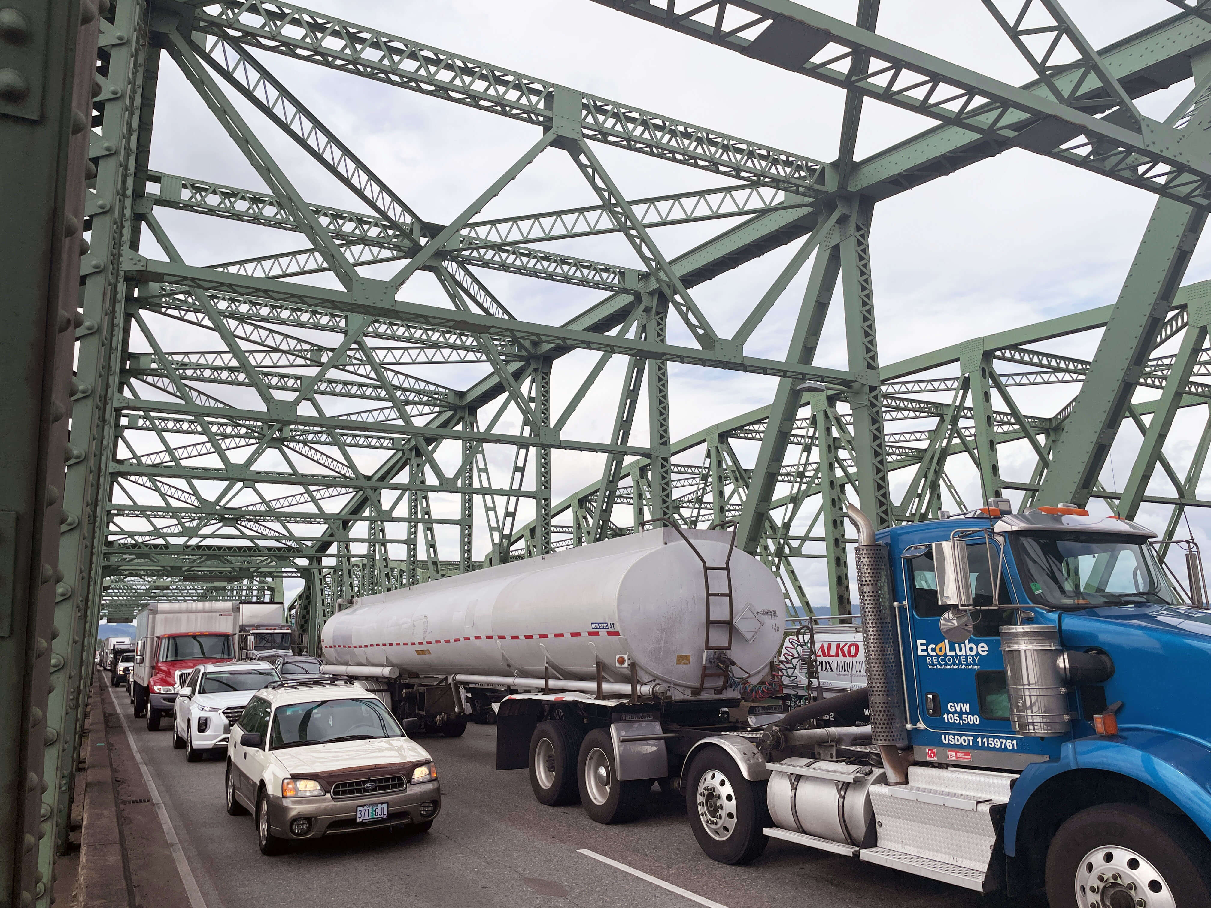 Image showing congestion and large trucks on the bridge